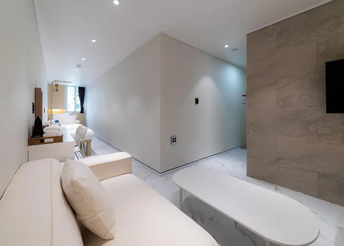 Hotel The Hongdae 2*