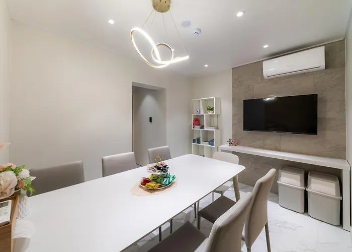 Hotel The Hongdae 2*