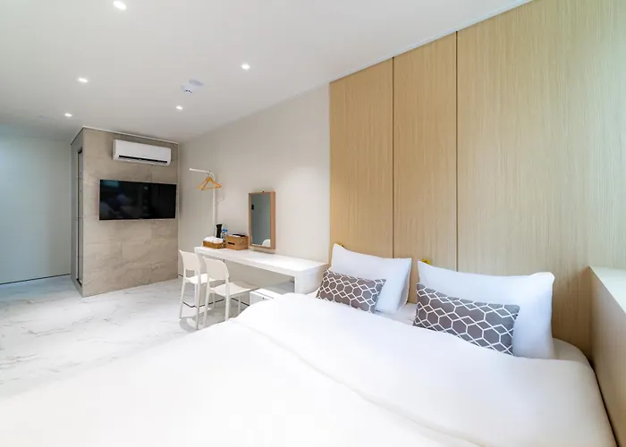 The Hongdae Hotel 2*